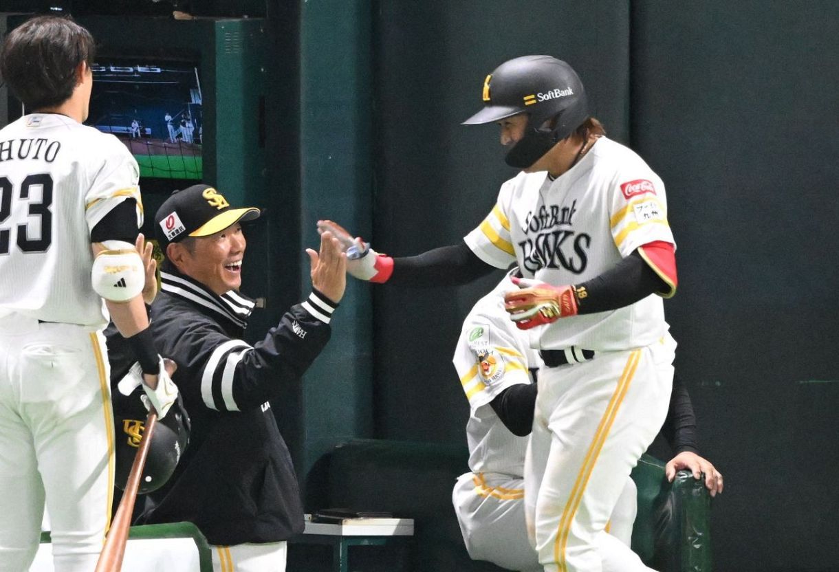 ソフトバンク小久保監督「何が起こっているか分からない雰囲気」　甲斐拓也の3試合連続弾にベンチも困惑？