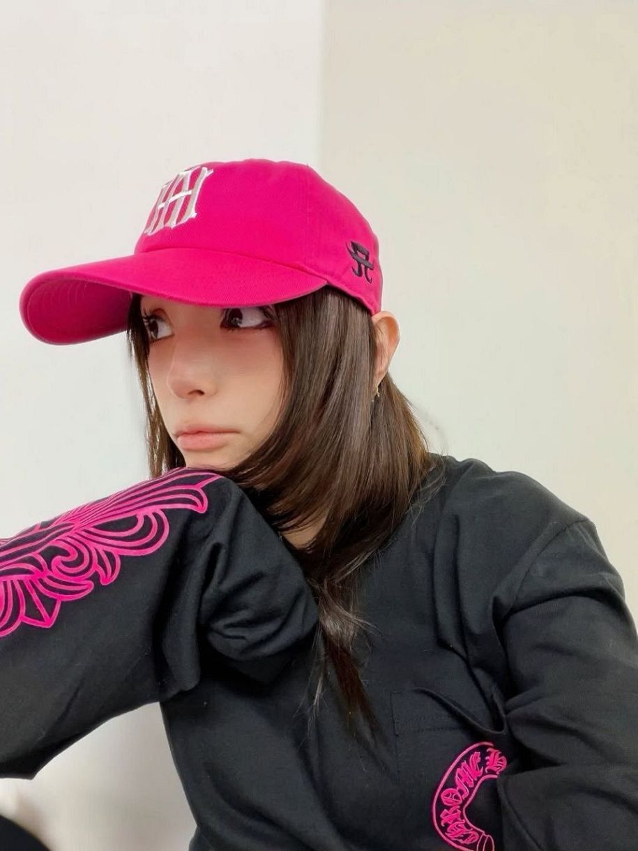 浜崎あゆみ、1998タグ付きヒョウ柄コートで登場