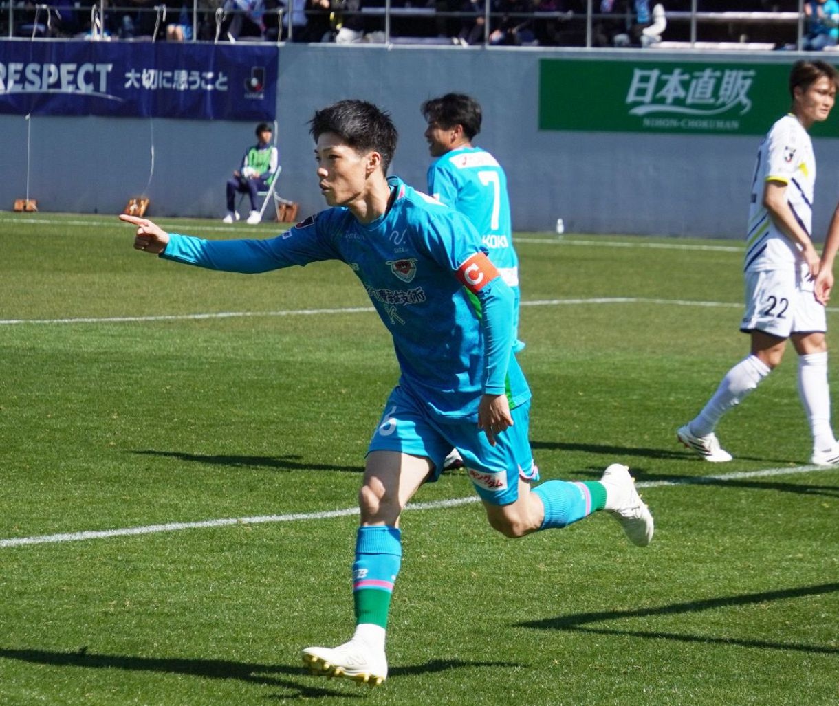 V候補のサガン鳥栖が待望の勝ち点3ゲット 西澤健太主将が今季3点目