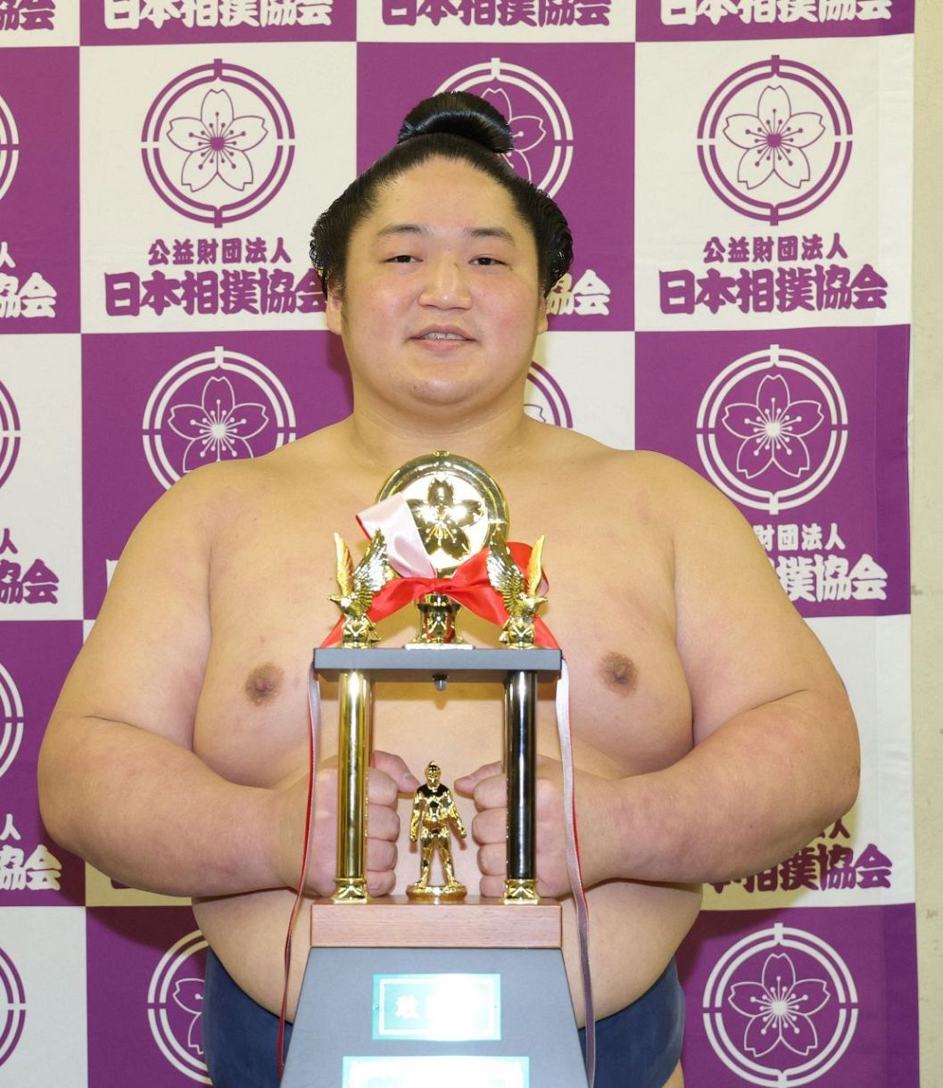 大日本　関西角力協會雑誌　角力道　第二号　昭和　レトロ　相撲　希少 新入幕で敢闘賞「二皮剥けた」にしたん西村社長、藤青雲を絶賛：「おっ