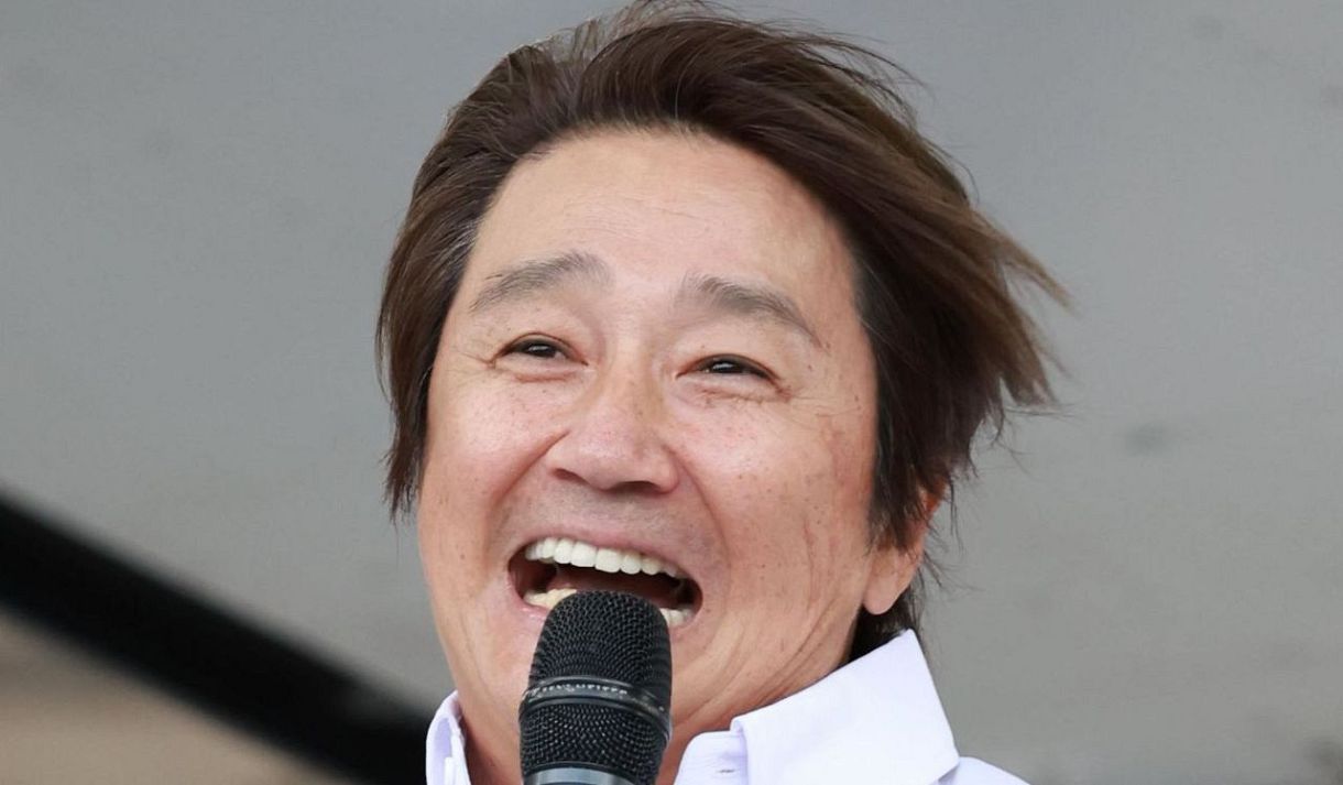 4輪専用ARAI ヘルメット　近藤真彦レプリカ　マッチ！ レースもこれで出ちゃう??」近藤真彦、まさかのヘルメット姿に反響