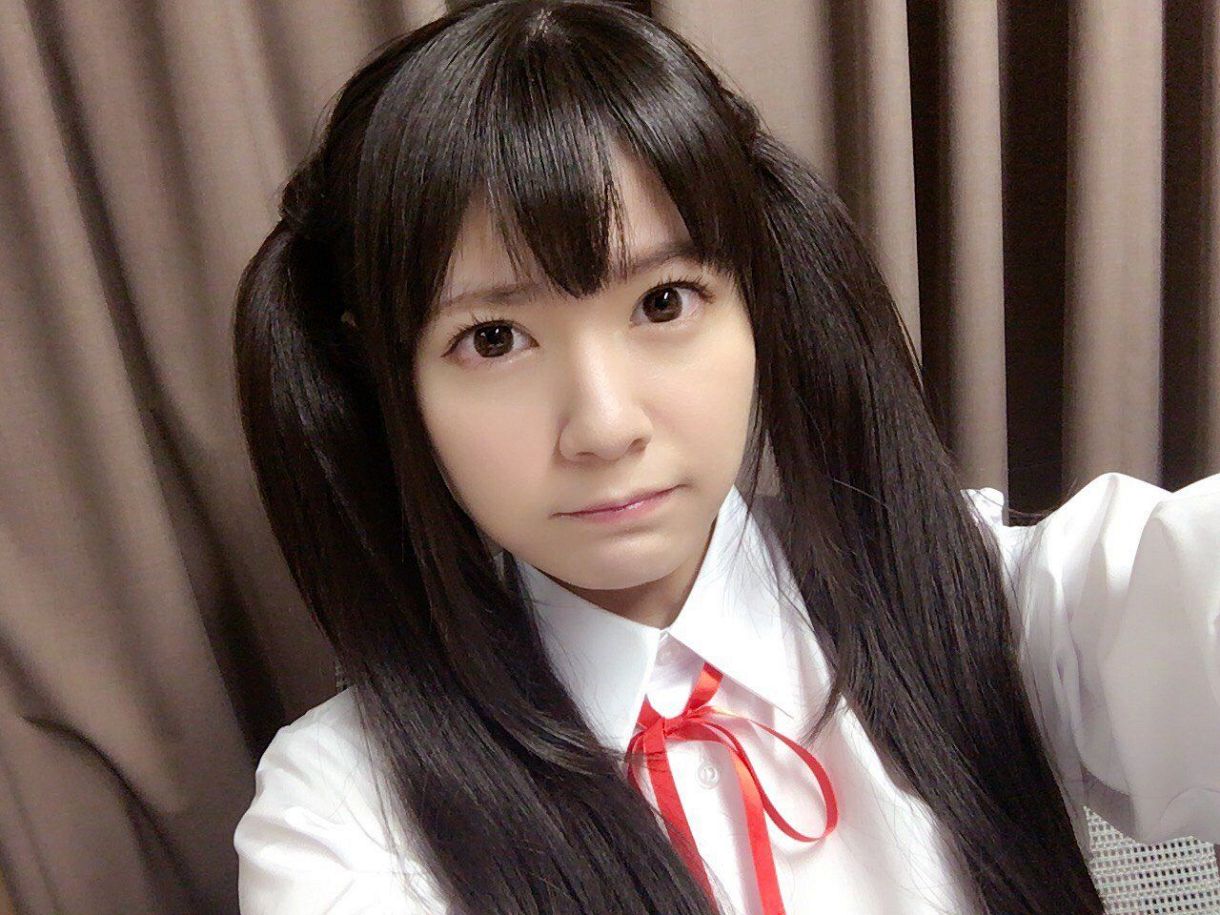 中野　梓　金サイン(竹達彩奈さん) 中野 梓 金サイン(竹達彩奈さん) - メルカリ