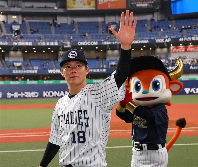 Nike 青 岩隈モデル 山本由伸風 akira on X: 
