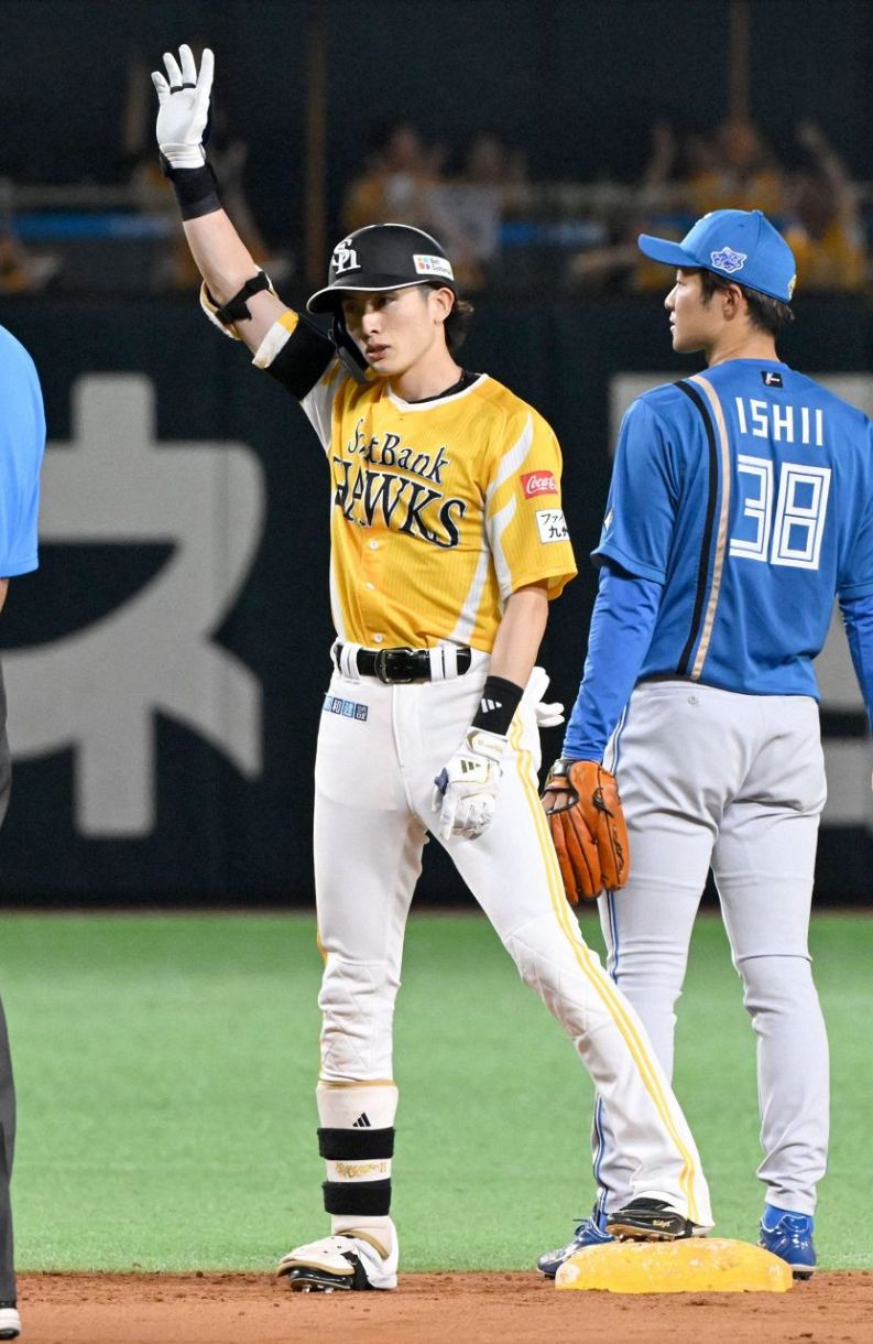 ソフトバンクが早くも逆転 周東佑京の適時打と柳町達の犠飛：「おっ