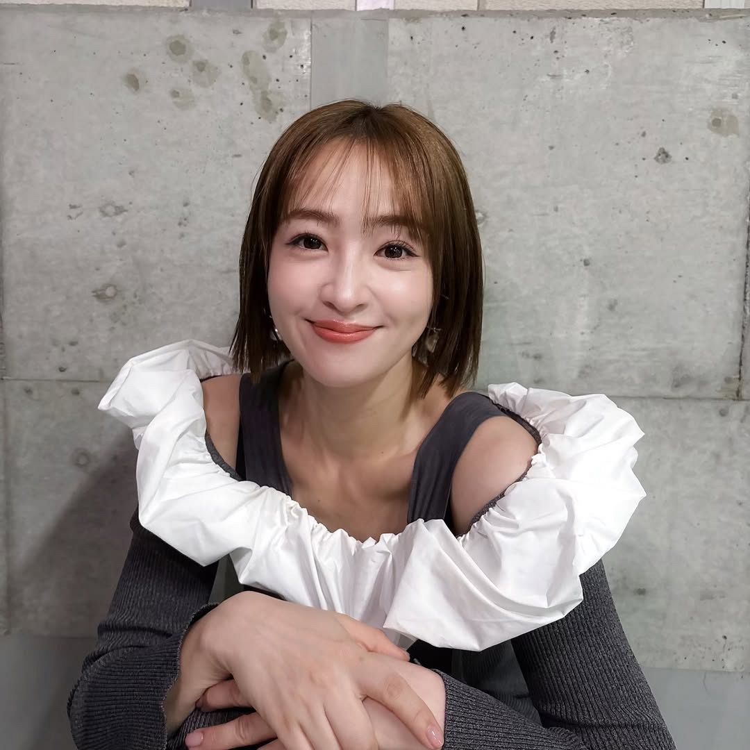 赤根京 大沢あかね「私が唯一、心を開放できる人」49歳美魔女と新年会2ショット「2人とも綺麗」「楽しさが伝わりました」：「おっ！」でつながる地元密着のスポーツ応援メディア  西スポWEB OTTO!