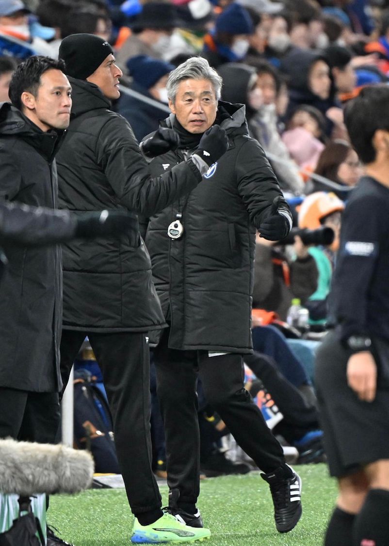 これが広島さんとの力の差」V・ファーレン長崎、8年ぶりJ1昇格は完敗