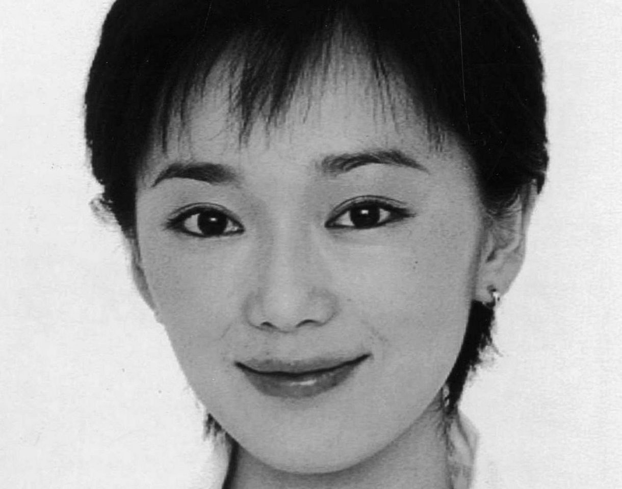 葉月 里緒奈
