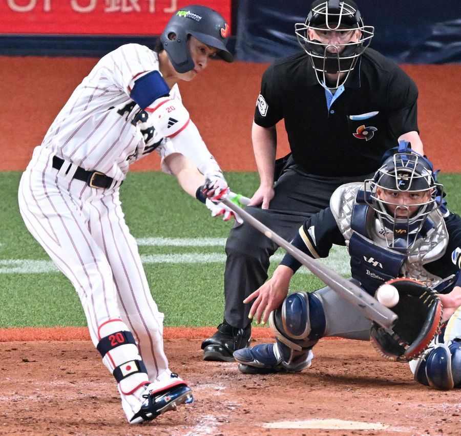 周東佑京が最終回に代打で技ありの一打 【侍ジャパン】：「おっ！」で