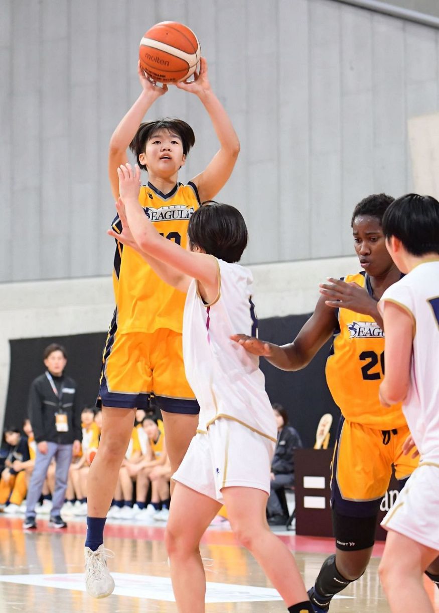 リバウンドで流れ引き寄せ女子の東海大福岡が逆転勝利 エースは手応え