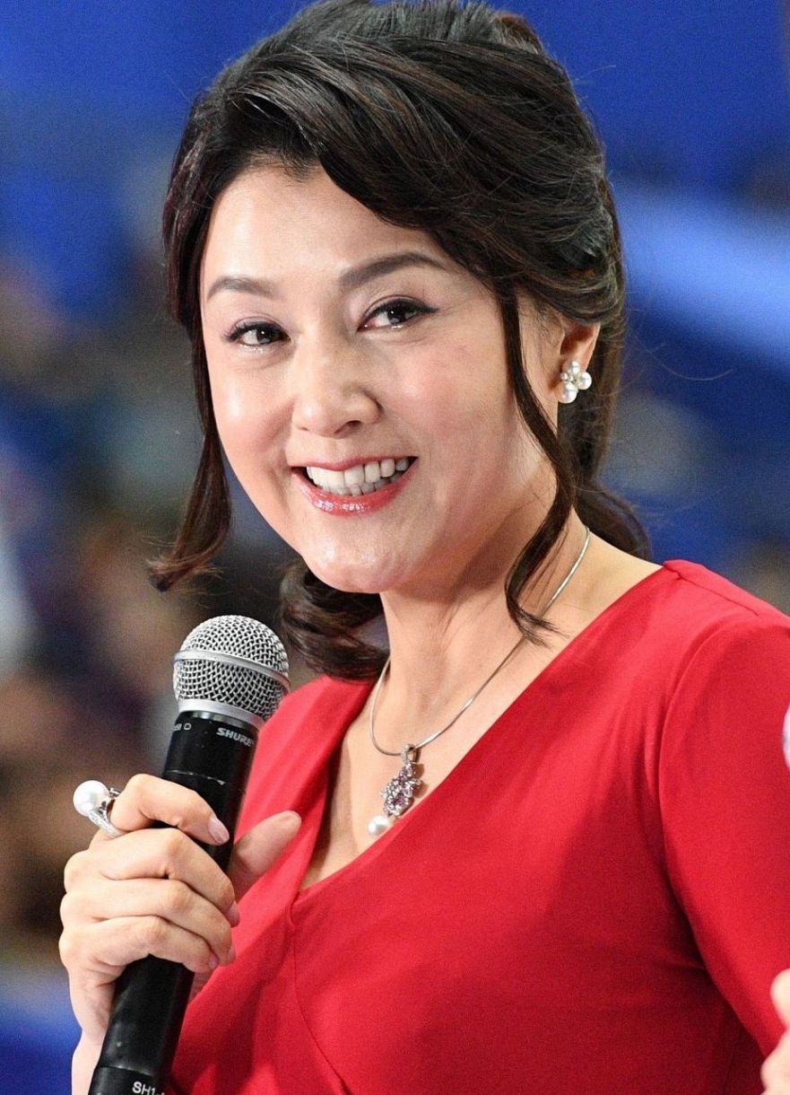 藤原紀香が熊と衝突〝現場〟遭遇に驚き 眼鏡＆マスク姿で生々しく報告