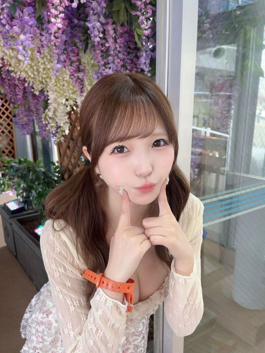 アイドル卒業後15キロ増⇒1年で15キロ減〝驚愕ビフォアフ写真〟山崎