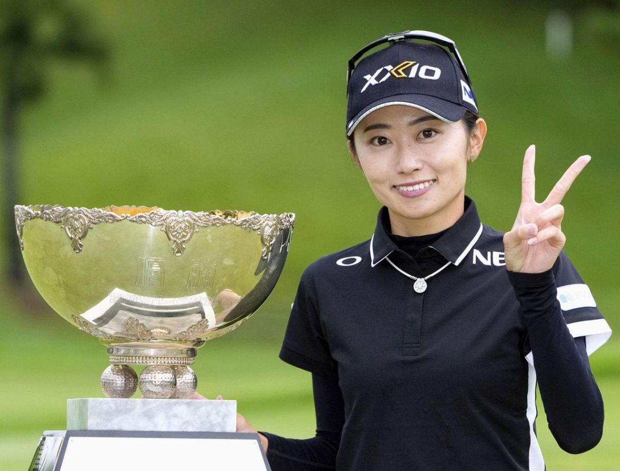 安田祐香 初優勝・2勝目記念ゴルフマーカー 2点セット - メルカリ