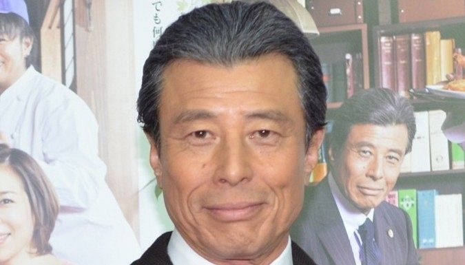 えーーー」「びっくり」76歳・舘ひろし、超アップの〝初めての自撮り