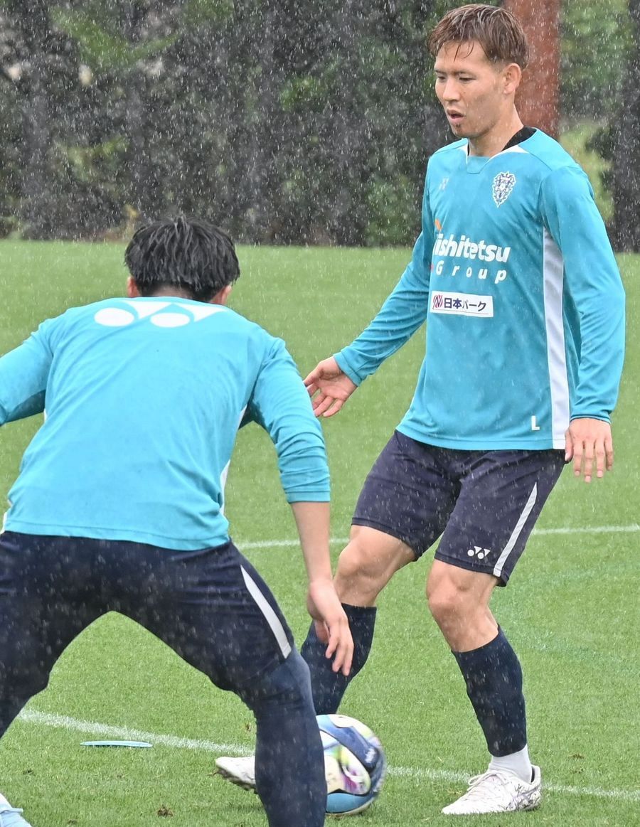 本当にお世話になった2人に成長を見せたい」 古巣対決のJ1アビスパ福岡