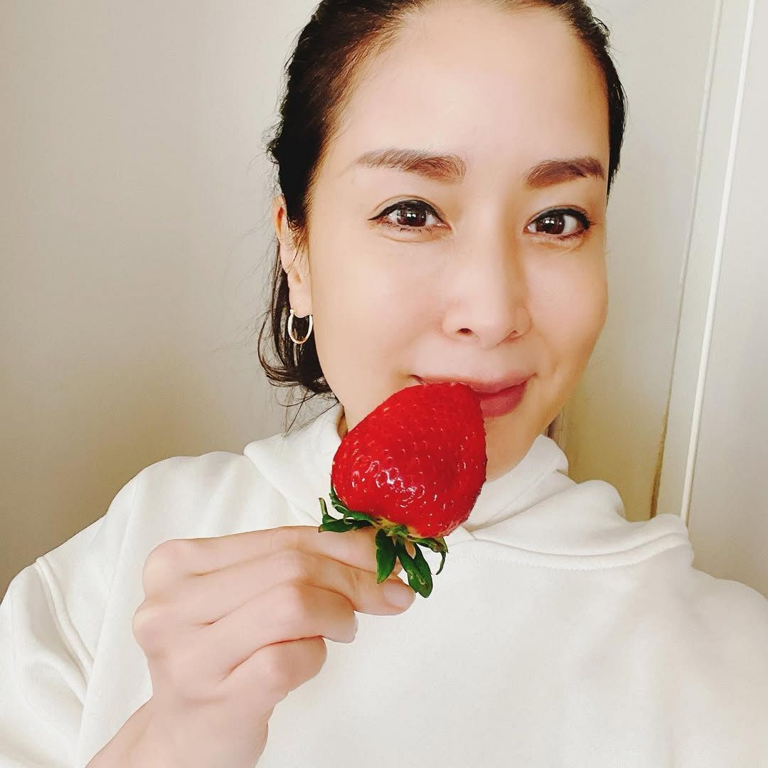 ドイツ生まれ、小中高はシカゴ…元フジエースアナ内田恭子〝日本の卒業