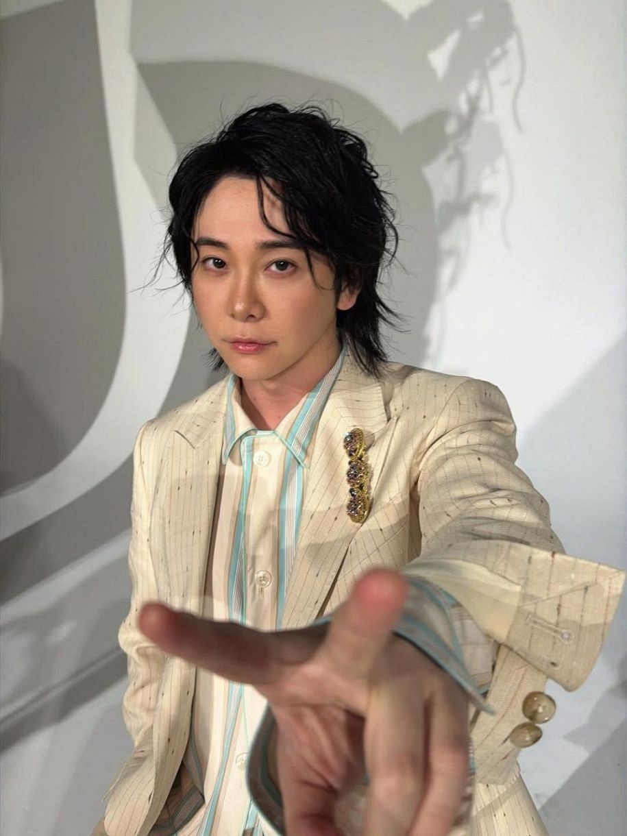 ユニークな姿〟が話題の大森元貴(インスタグラム＠motok｜「お顔どう