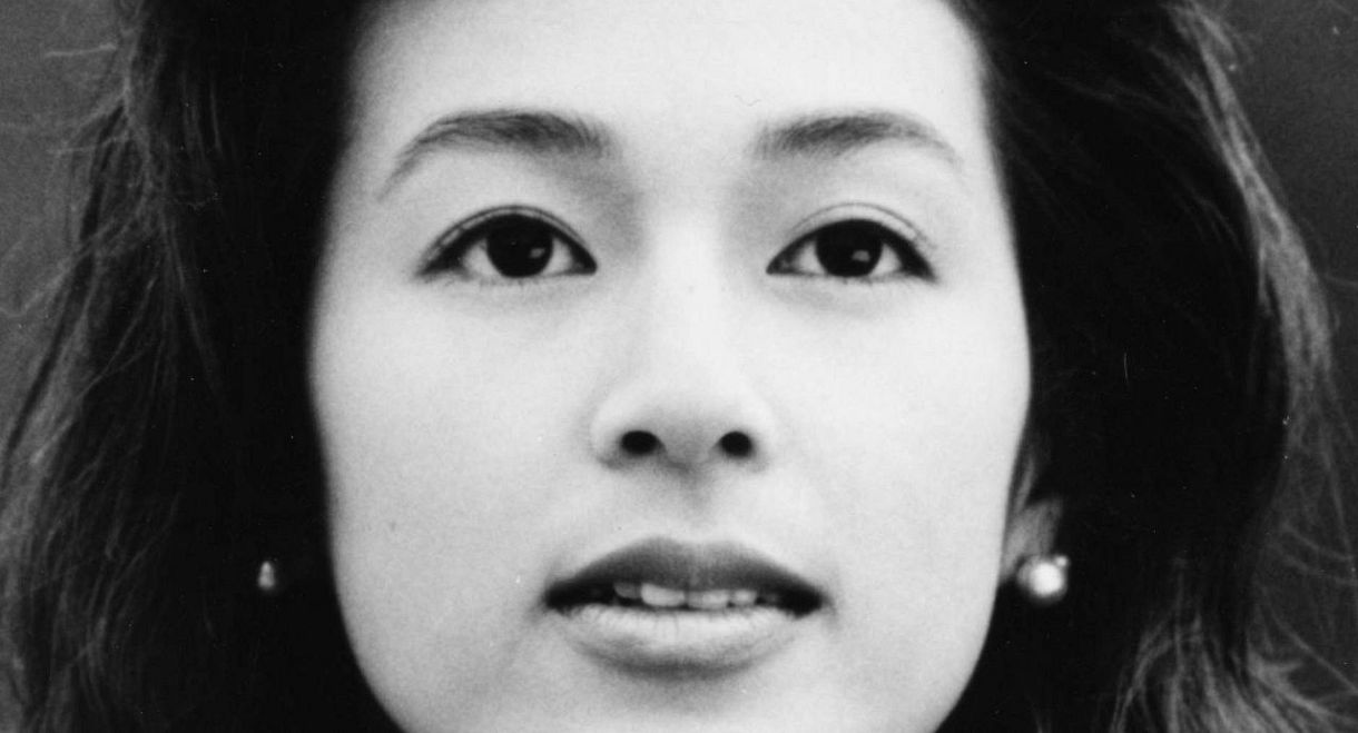 筋感シルバー〟59歳の鈴木保奈美〝雰囲気がらり〟祖母役ショットに