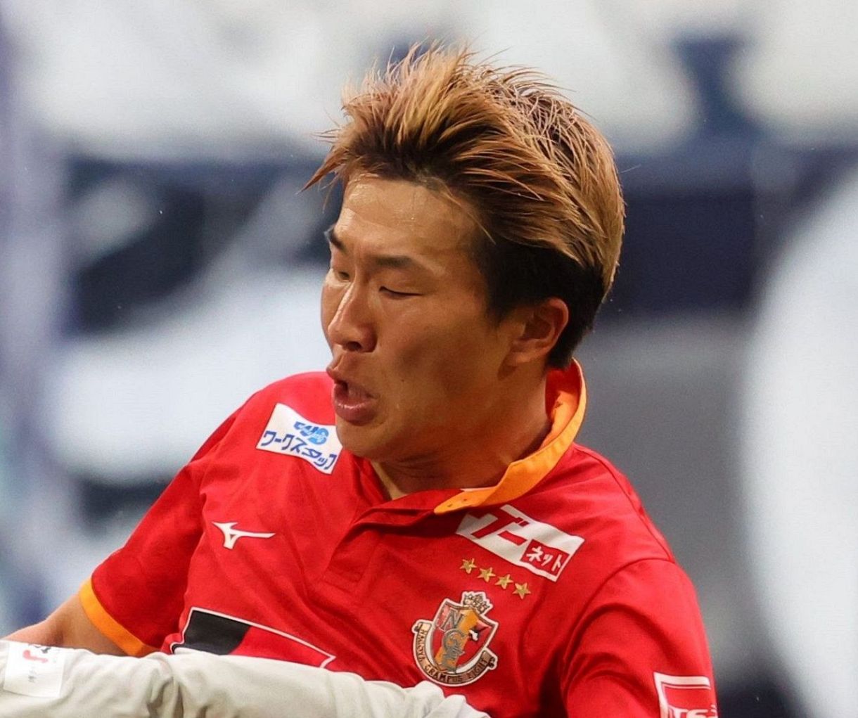 ターボついてる」「永遠のスピード違反」「This is NAGAI」35歳