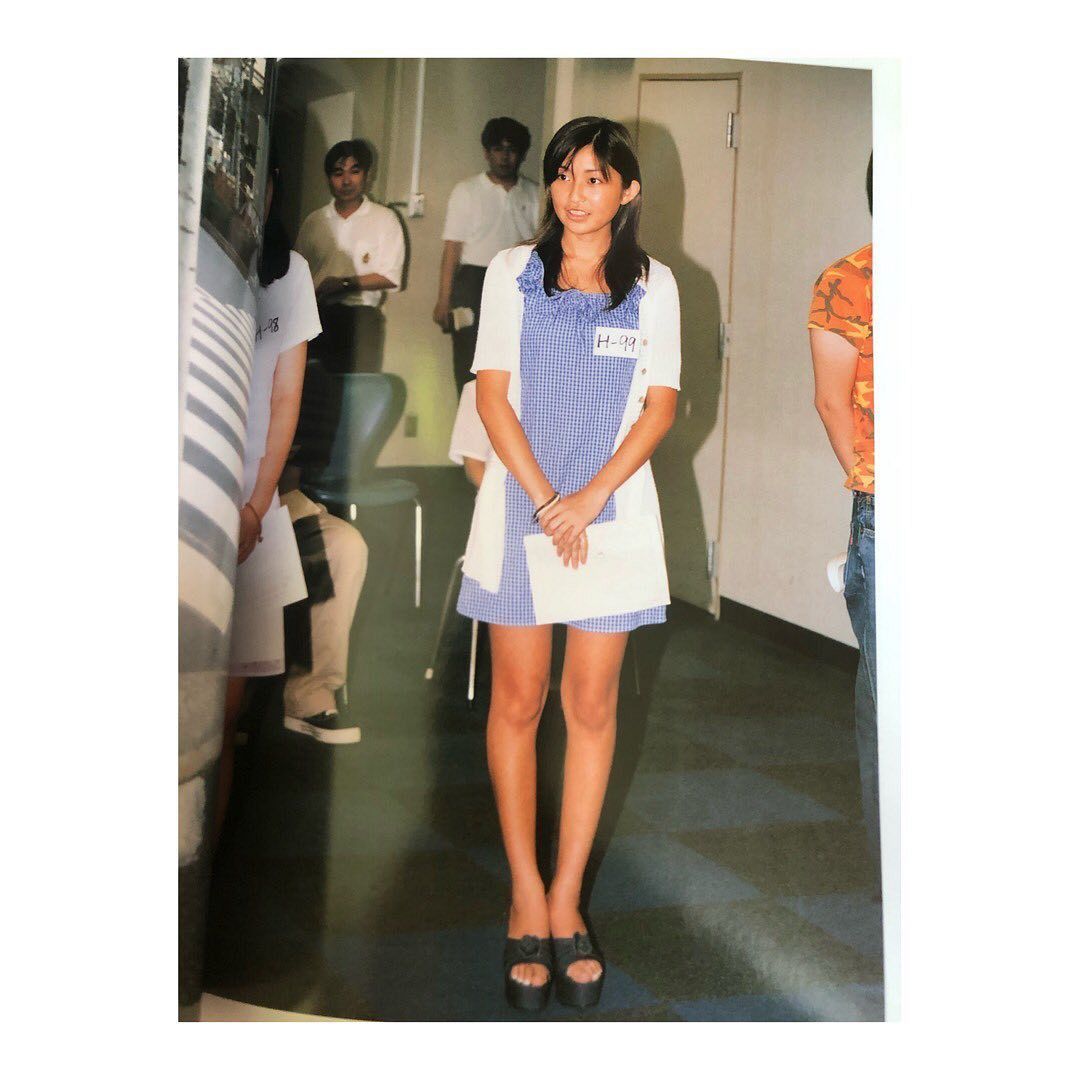 目 の やり場 に 困る