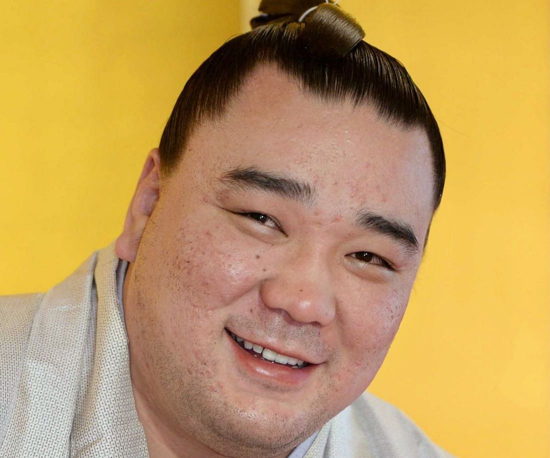 日 馬 富士 現在