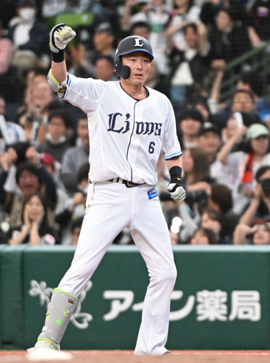 西武・源田壮亮が土壇場9回に執念の同点打、滝澤夏央がヘッスラで生還
