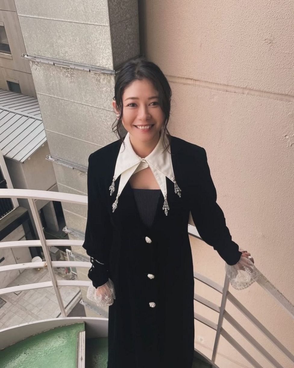 真木よう子 実はお茶目？目力強い42歳女優が「はじめてのおつかい」ショットを公開して大ウケ「違和感ない」「役によって七変化」：「おっ！」でつながる地元密着のスポーツ応援メディア  西スポWEB OTTO!
