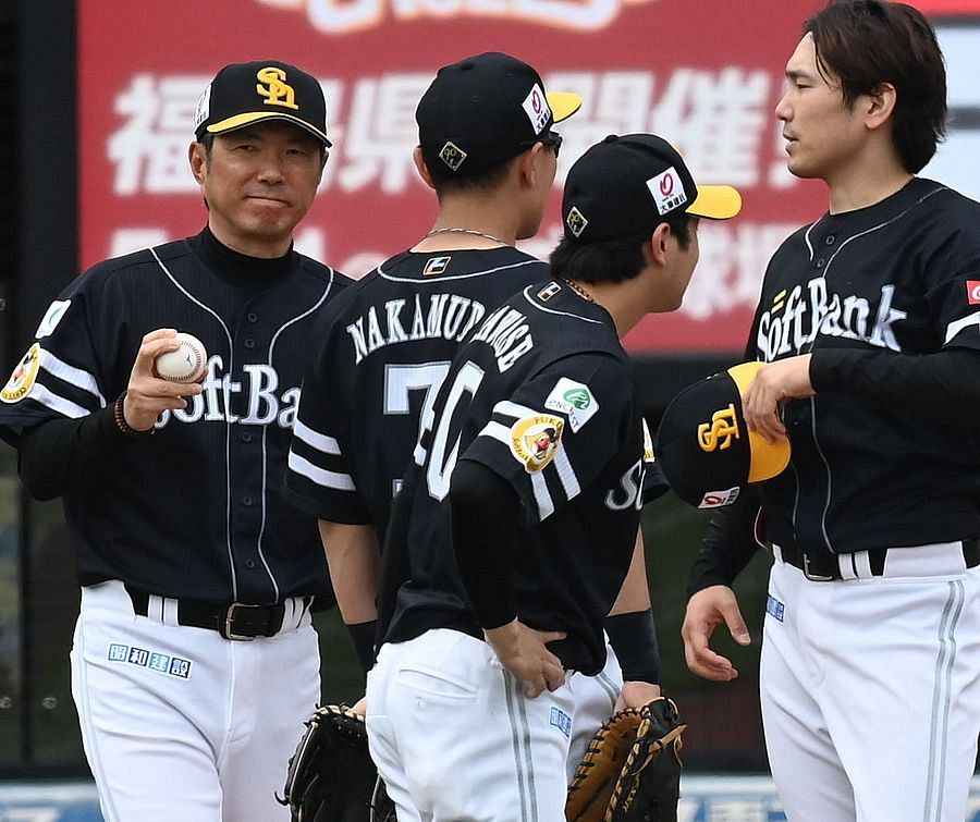 【美品】ダイエー 小久保裕紀 ジャンパー グランドコート ソフトバンクホークス 美品】ダイエー 小久保裕紀 ジャンパー グランドコート
