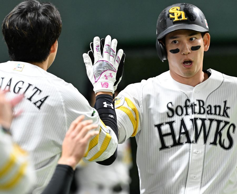 ソフトバンクが楽天に逆転勝ち 先制許す適時失策犯した栗原陵矢が汚名