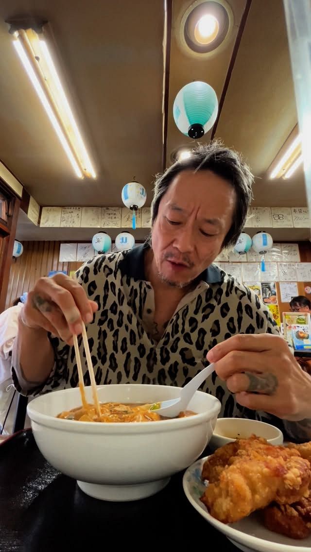 惚れそうに…」元ブランキーのドラマー、中村達也〝ワンピ＆ガチメイク