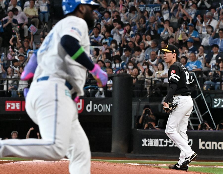ソフトバンク、開幕から8連勝中だった日本ハムに今季初黒星 リーグ戦