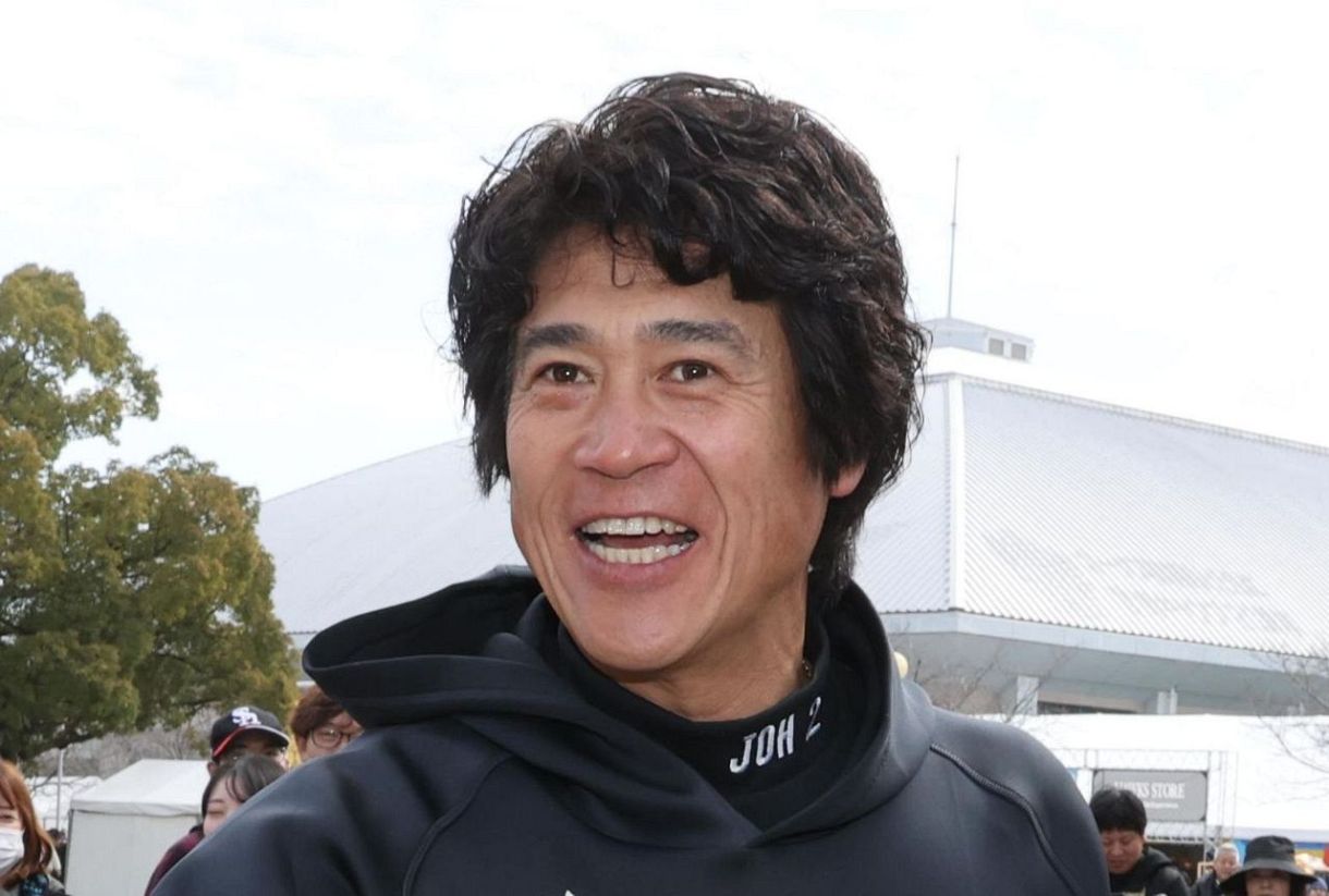 城島健司アンダーシャツ ユニフォームと違いリラックス!? ホークス城島健司CBO〝釣り師の顔〟に