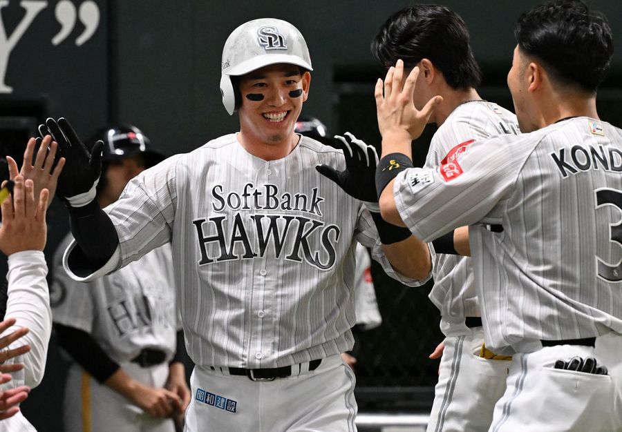 ソフトバンク、首位攻防3連戦で西武に3連勝 4番栗原陵矢が3戦連発の23