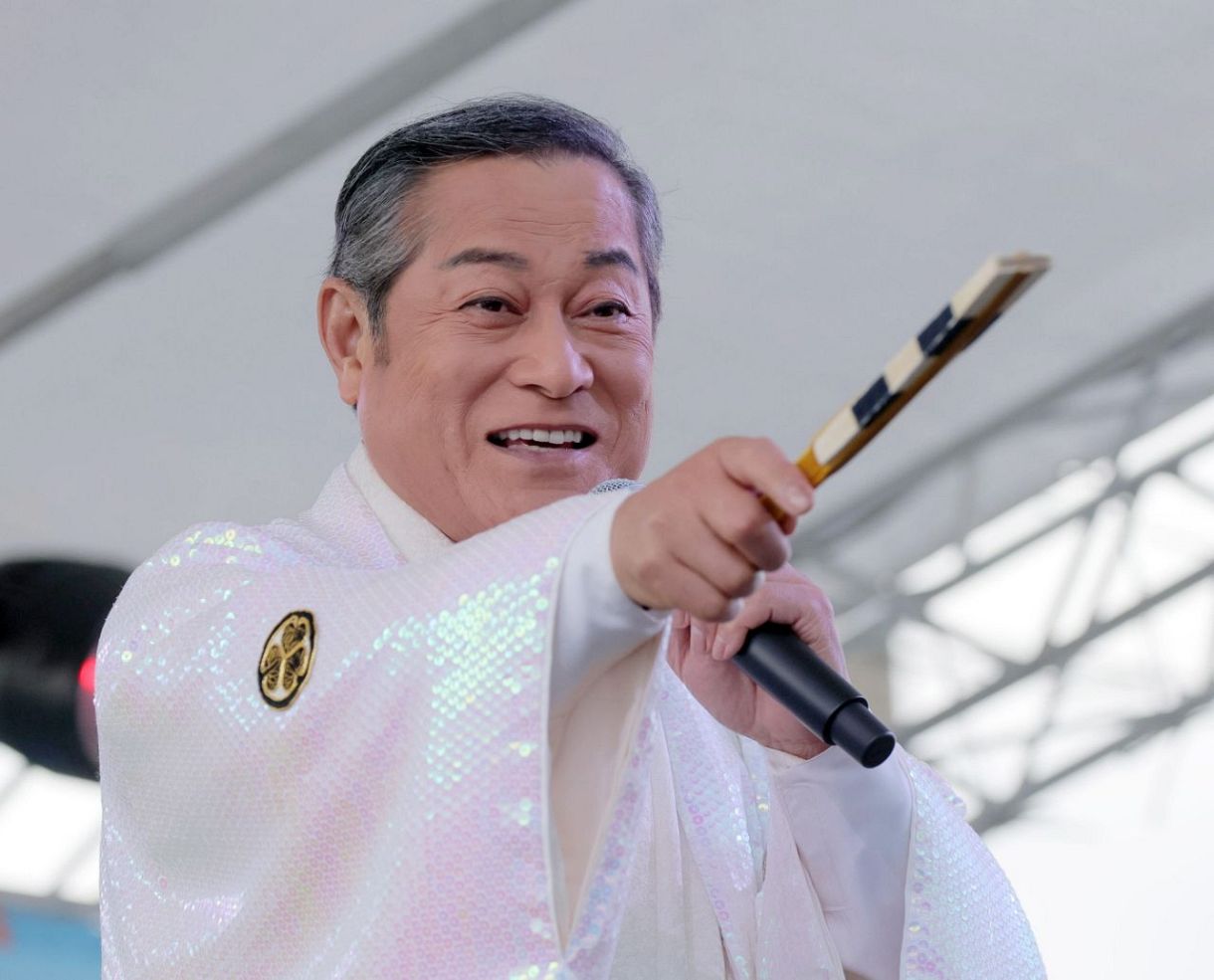 激レア！早い者勝ち！暴れん坊将軍　松平健　時計 暴れん坊将軍〟松平健からの豪華プレゼントを白石まるみが公開