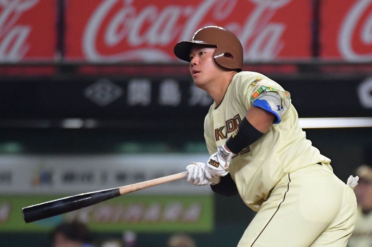 満点です！」絶好調男が先制打＆5号ソロ 日本ハム・吉田賢吾 前カード
