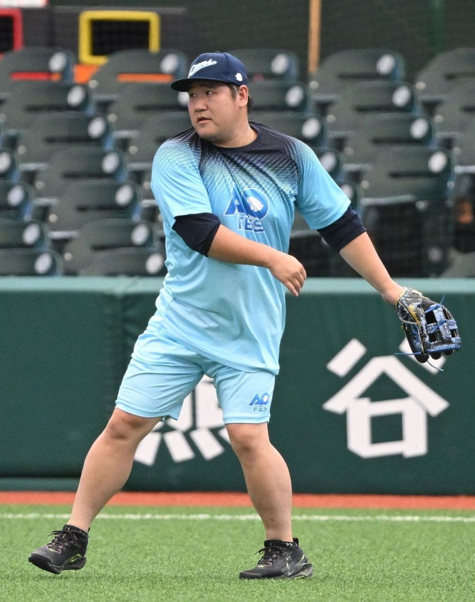 25年目の西武・中村剛也が1年ぶりに出場選手登録 首位タカ3連戦へ現役