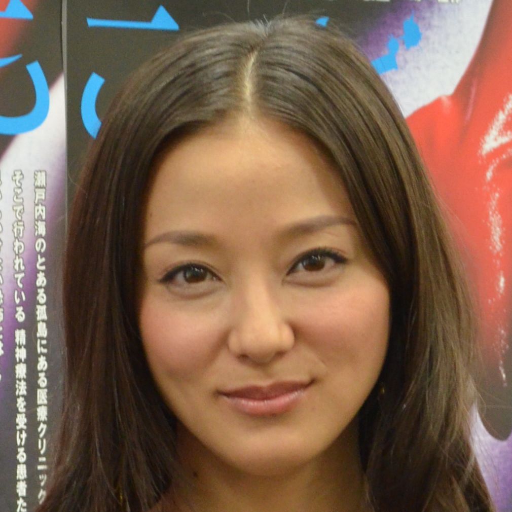 中越典子　体 中越典子「娘と餃子作りをしました」親子ショット公開「娘ちゃん ...