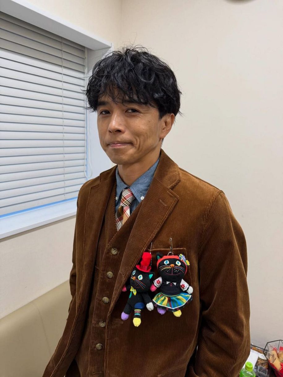 二重が…」井ノ原快彦〝中学時代の自分を完コピ〟写真にツッコミ!? 36