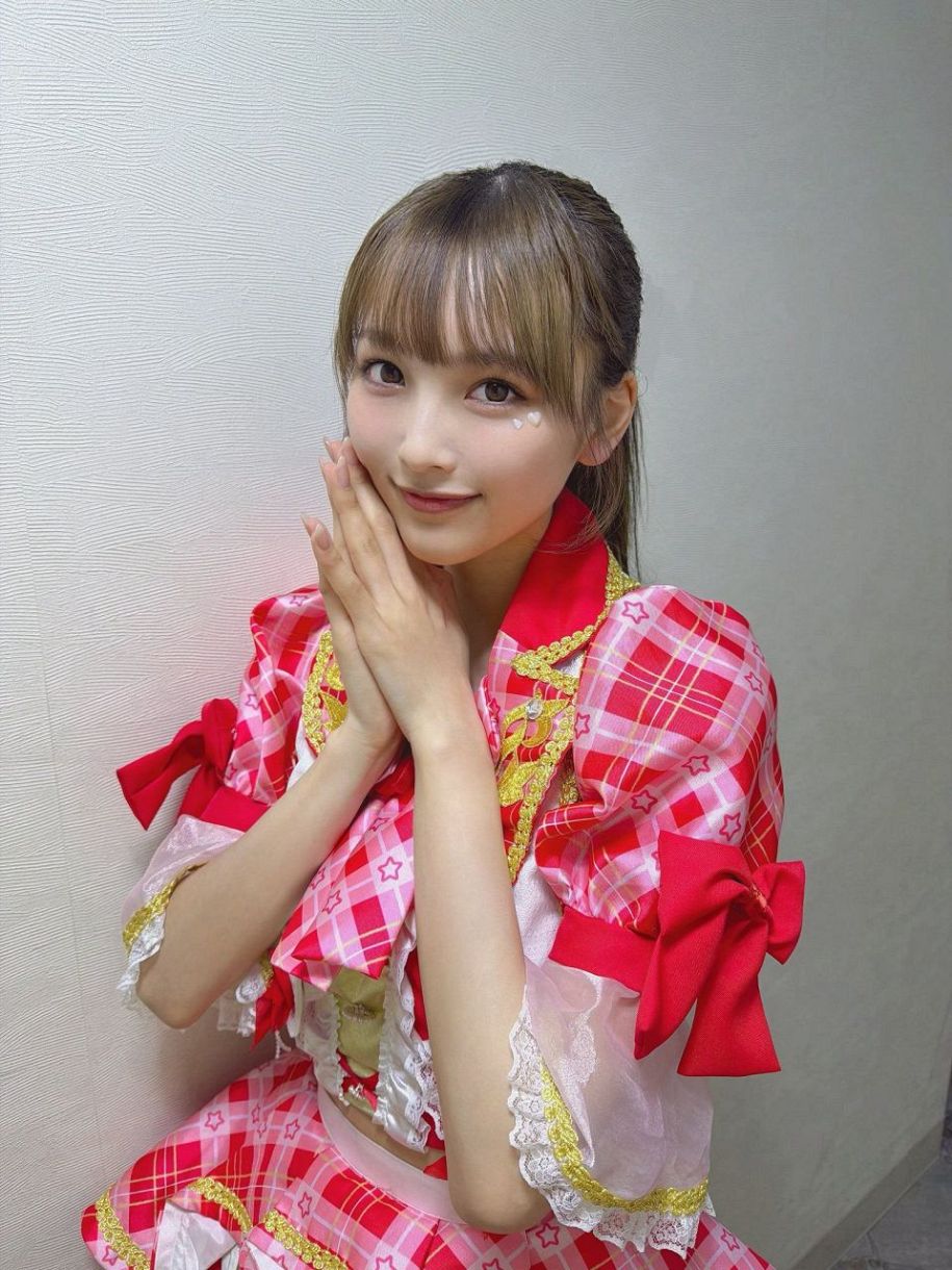 顔だけ見たら150cmだけど…」脅威のギャップ、人気アイドル中村みずきが