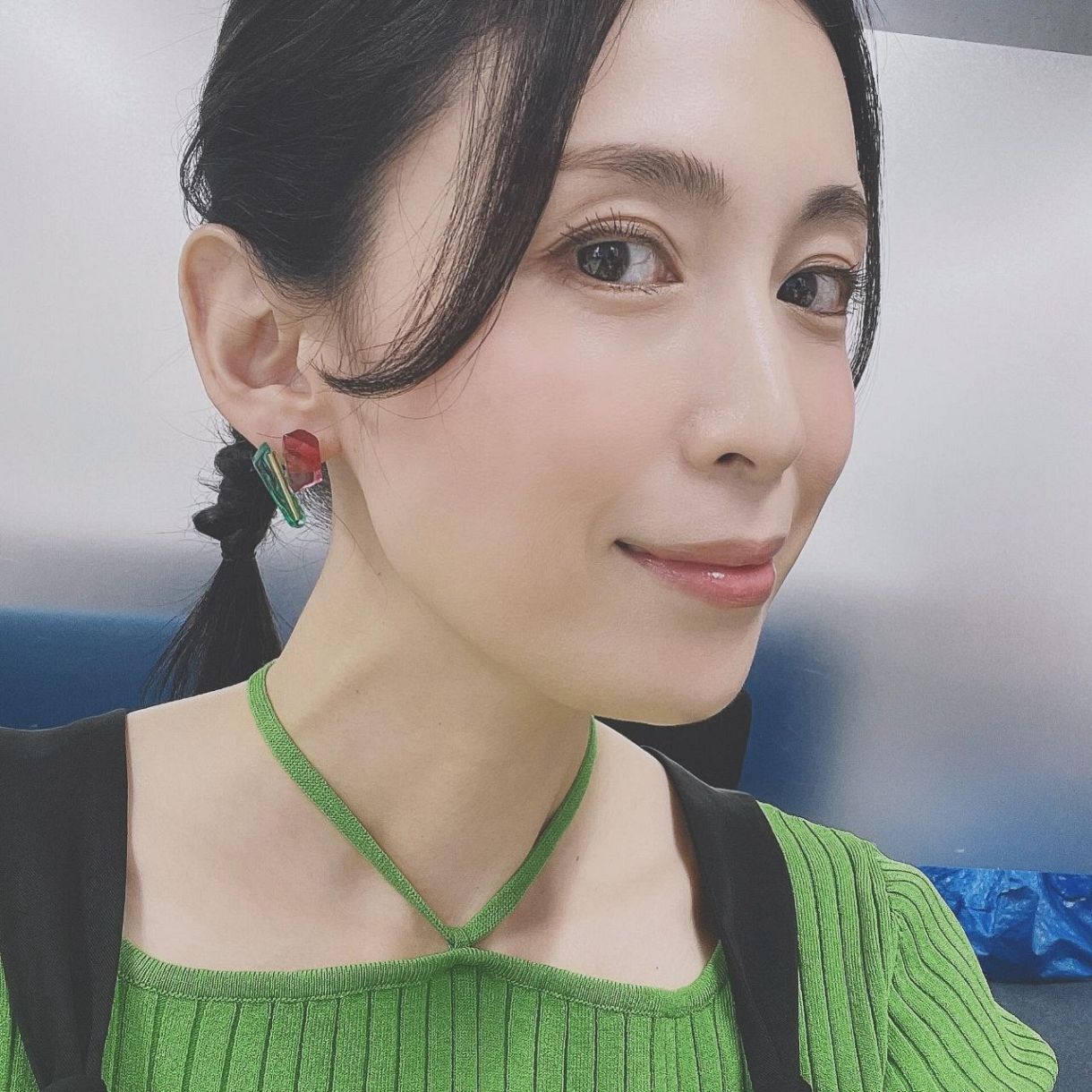 極細ひも1枚〟大胆ショットが話題の雛形あきこ(インスタグラ｜「これは
