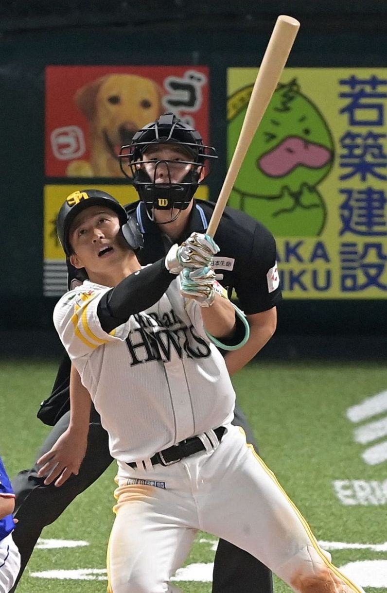 そうやな、忘れてたわ」 ソフトバンク野村勇、オープン戦初長打を呼ん