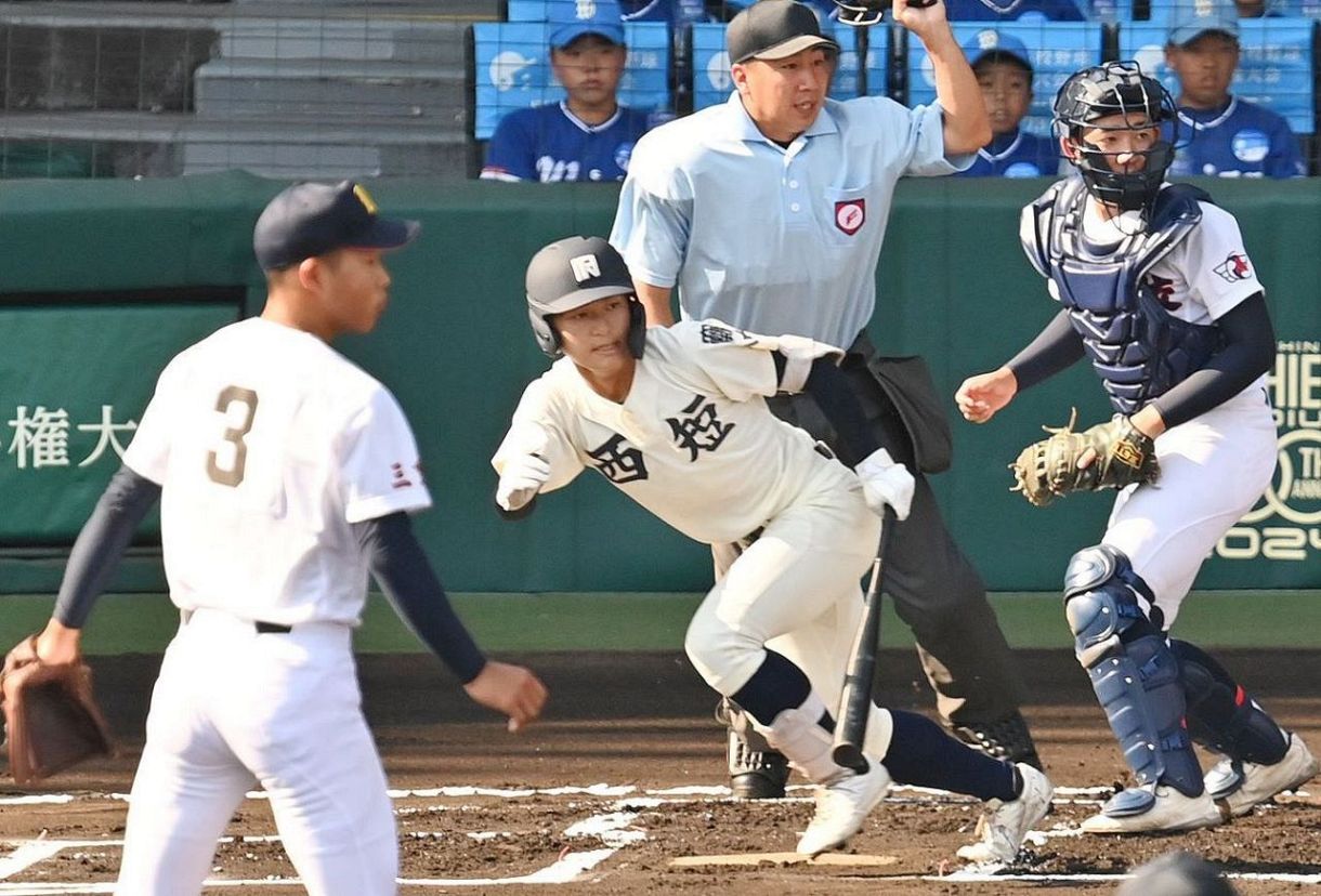 西日本短大附属高校野球部ユニホーム　セット 西日本短大附属高校野球部公式戦用ユニホーム