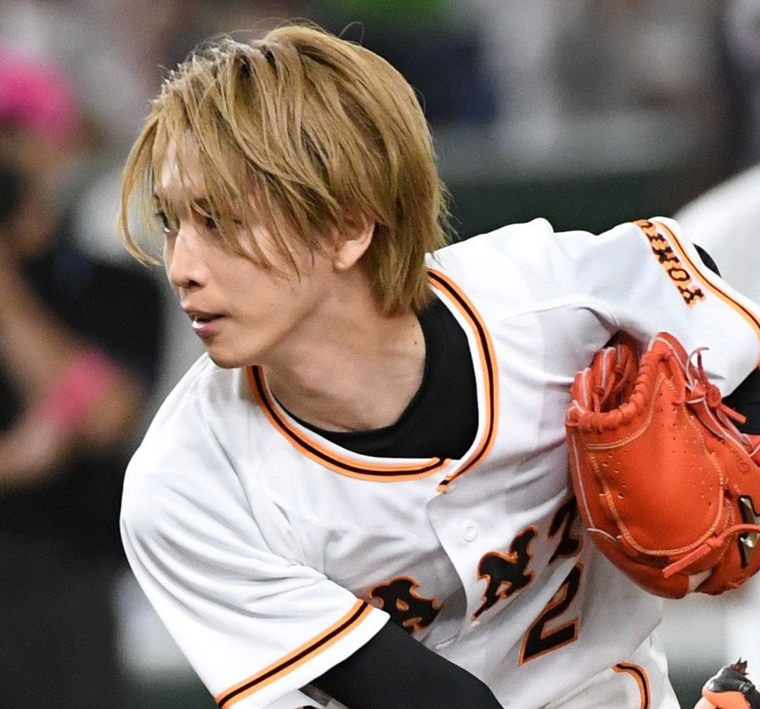 タトゥーびっしり〟ショットが話題の岩橋玄樹。写真は2022｜「また増え