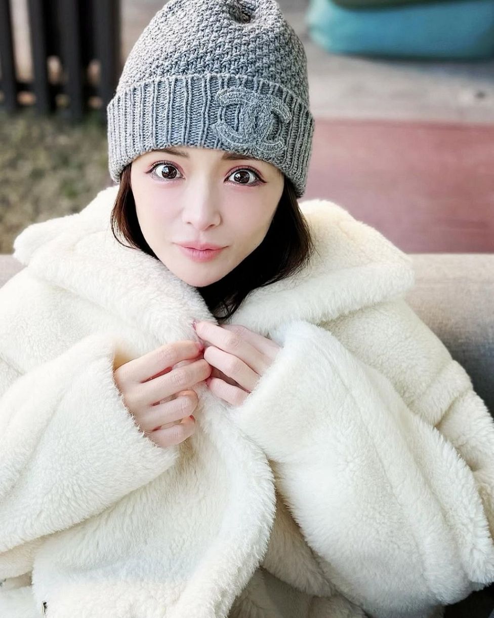 タトゥー見える」浜崎あゆみ〝ちら見せショット〟に反響「激アツなん