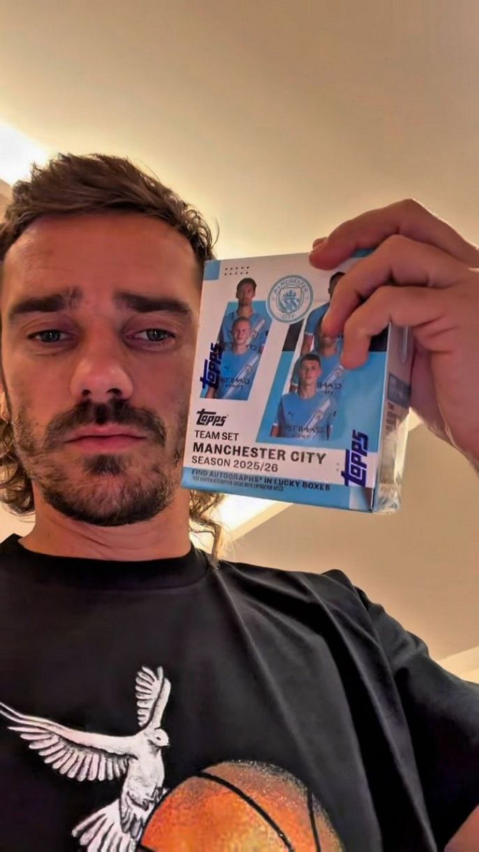 サイン入り！幾らするんだ？」カードコレクターの元フランス代表FW