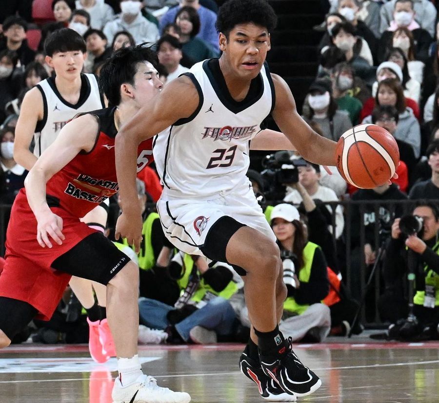 誰にも止められない選手に」 福岡大大濠・白谷柱誠ジャック デビュー