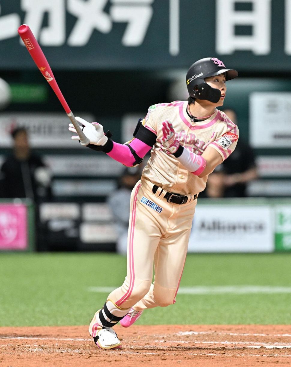 ソフトバンクが2位死守 周東佑京が本盗＆2打点と大暴れ 前田悠伍が待望