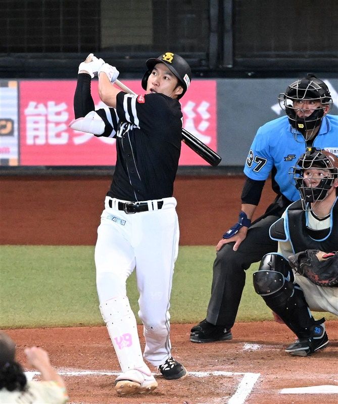 ロッテのポランコ選手のスイングをイメージした」 ソフトバンク柳田悠