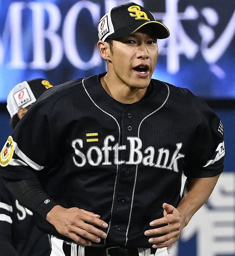 周東佑京 柳田悠岐 近藤健介 ブラウンキャップ 周東選手と近藤