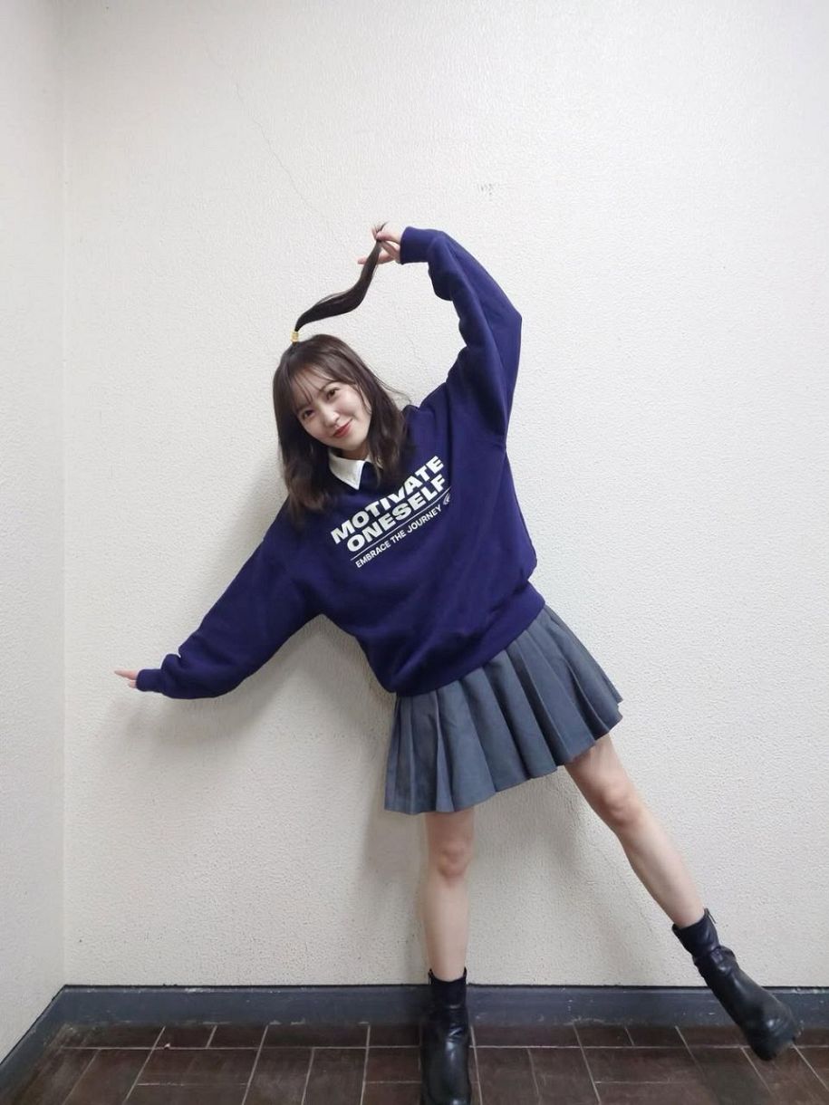 地方銀行員からトップアイドル転身…櫻坂46キャプテン松田里奈〝初写真