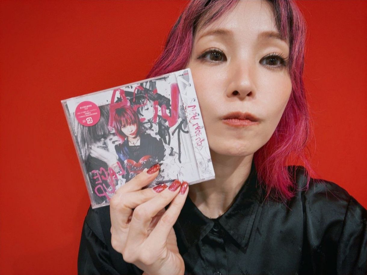 その他 lisaloha 自身の企画展に〝お忍び来店〟が話題のLiSA(X@LiSA_｜「いたら絶対